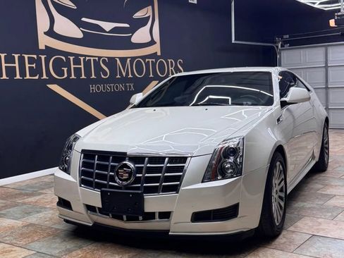 Used 2013 Cadillac CTS Coupe RWD image 3