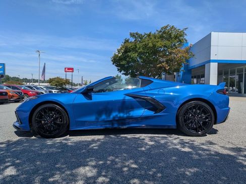 Used 2023 Chevrolet Corvette Stingray Coupe w/ Z51 Performance Package RWD image 4