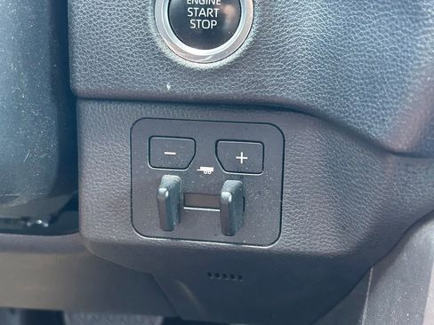 Used 2023 Toyota Tundra SR5 w/ SR5 Convenience Package AWD/4WD image 19