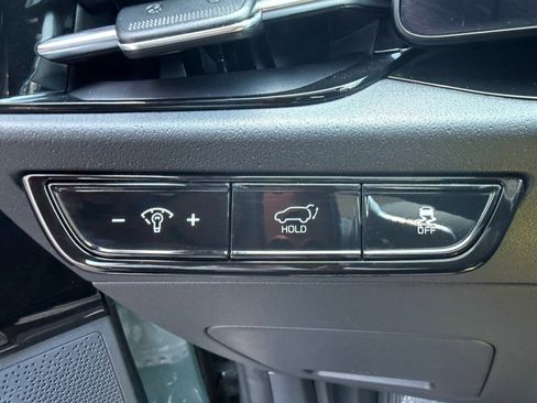 Used 2024 Kia Niro Wind FWD image 17