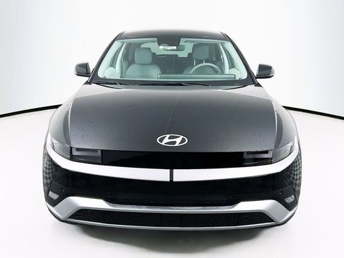 New 2026 Hyundai Ioniq 5 SEL image 2