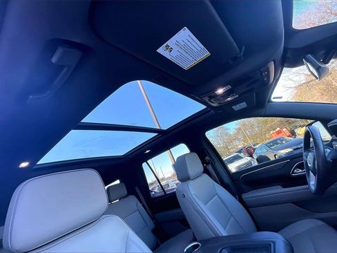 Used 2023 GMC Yukon SLT image 28