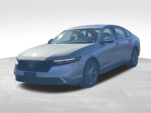 Used 2024 Honda Accord EX image 3