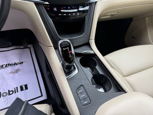 Used 2018 Cadillac XT5 Base image 45