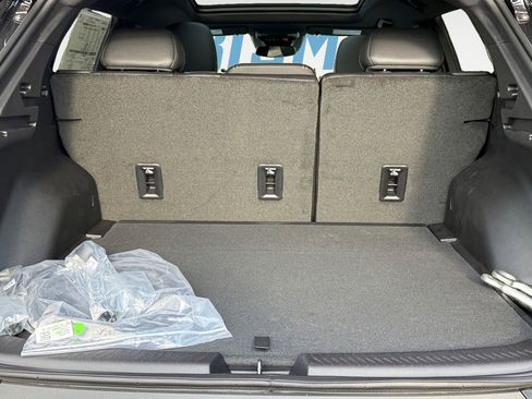 New 2026 Chevrolet Equinox EV LT image 16