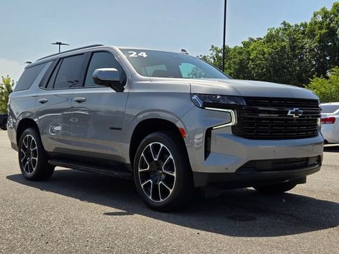 Used 2024 Chevrolet Tahoe RST w/ Luxury Package AWD/4WD image 7