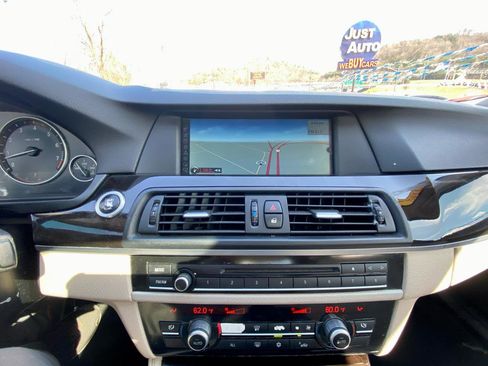 Used 2011 BMW 528i Sedan image 18