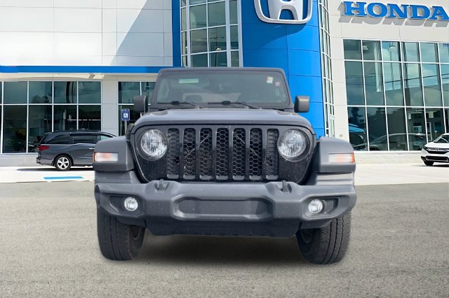 Used 2020 Jeep Gladiator Sport w/ Quick Order Package 24S AWD/4WD image 3