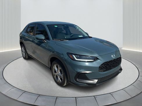 Used 2023 Honda HR-V LX image 3