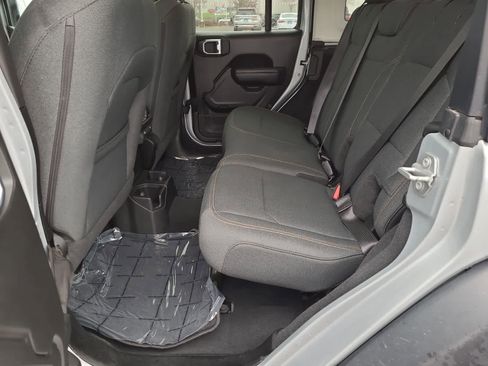 Used 2024 Jeep Wrangler Sport image 21