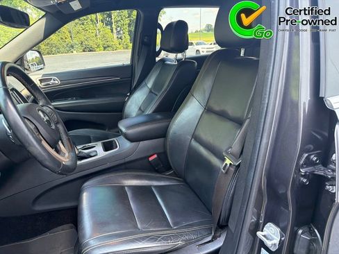 Certified 2017 Jeep Grand Cherokee Limited w/ Trailer Tow Group IV RWD image 43