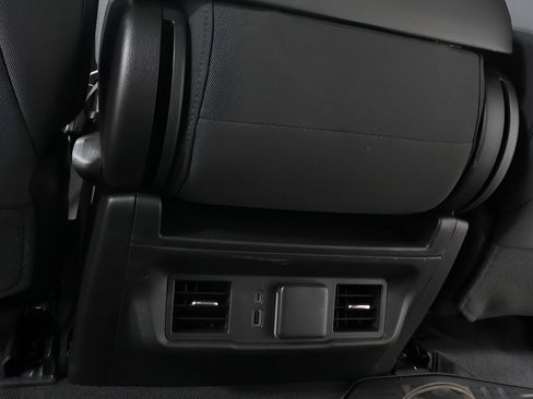 Used 2024 Chevrolet Silverado 1500 LT AWD/4WD image 23