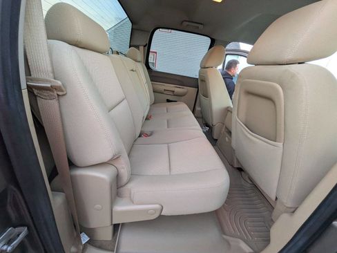 Used 2013 GMC Sierra 2500 SLE w/ Convenience Package image 25