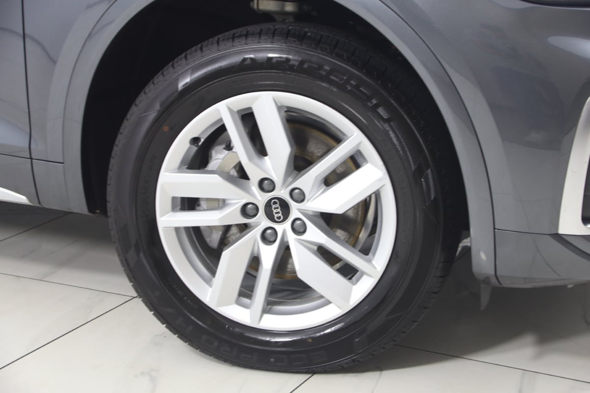 Used 2023 Audi Q5 2.0T Premium AWD/4WD image 15