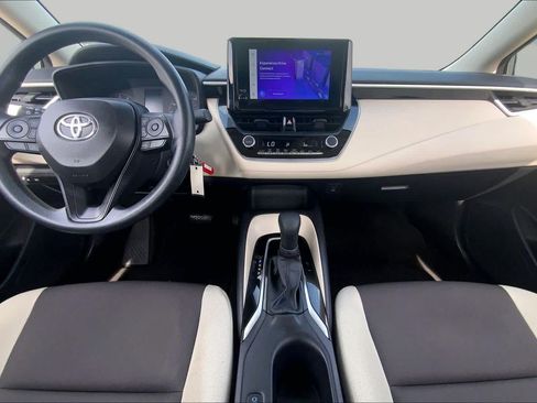Used 2025 Toyota Corolla LE FWD image 15