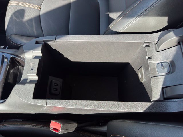 Used 2024 Chevrolet Equinox Premier AWD/4WD image 23