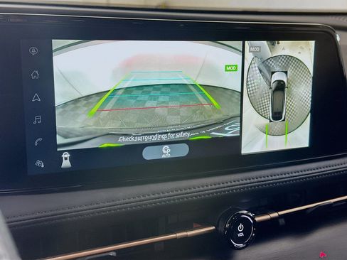 Used 2023 Nissan Ariya EMPOWER+ image 23