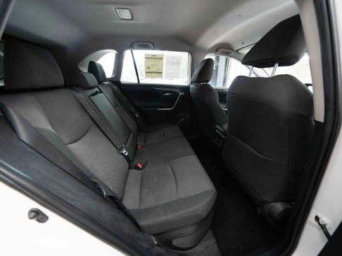 Used 2024 Toyota RAV4 XLE image 25