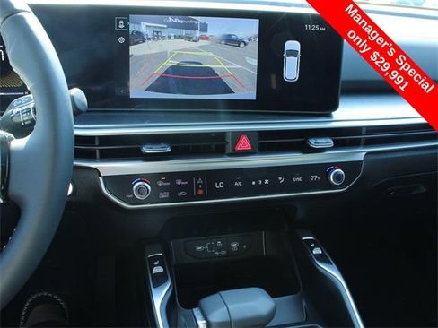 Used 2025 Kia Sorento S w/ Panoramic Sunroof Package FWD image 24