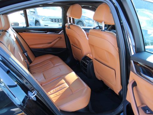 Used 2017 BMW 530i xDrive 530i xDrive AWD 4dr Sedan image 31