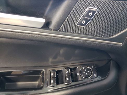 Used 2019 Ford Edge SEL w/ Equipment Group 201A image 22