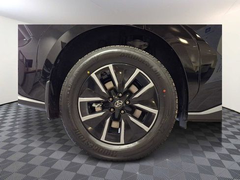 New 2026 Toyota bZ XLE Plus image 6