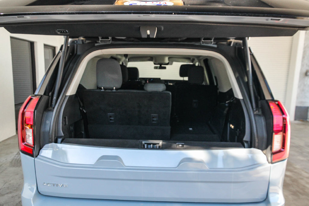 Certified 2025 Ford Expedition Active RWD image 28