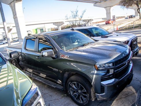 Used 2021 Chevrolet Silverado 1500 LT image 4
