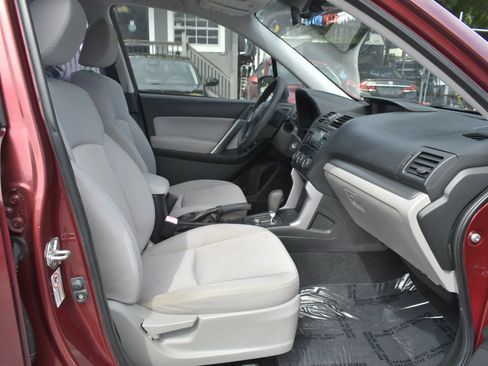 Used 2015 Subaru Forester 2.5i w/ Alloy Wheel Package AWD/4WD image 9