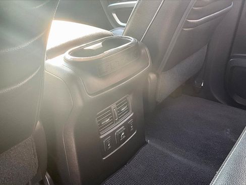 Used 2017 Nissan Titan PRO-4X image 10