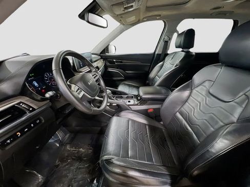 Certified 2022 Kia Telluride SX w/ SX Prestige Package image 22