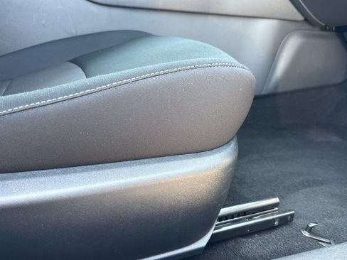 Used 2025 Nissan Sentra SV FWD image 24