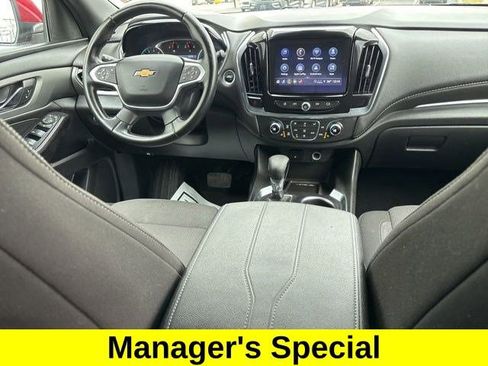 Used 2023 Chevrolet Traverse LT image 39