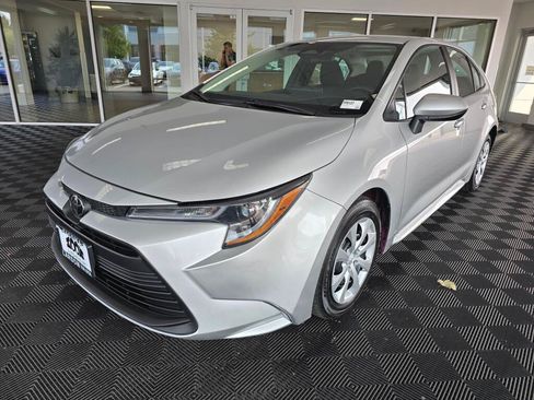 Used 2024 Toyota Corolla LE FWD image 7