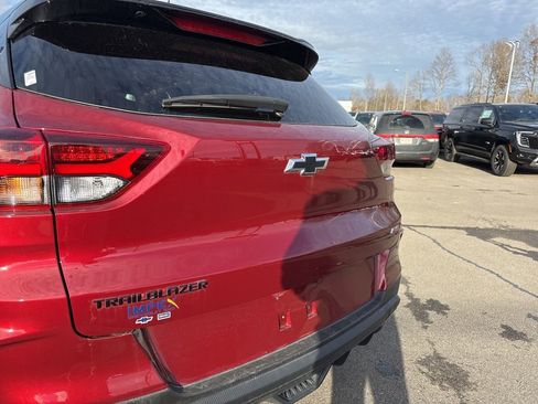 Used 2023 Chevrolet TrailBlazer RS image 29