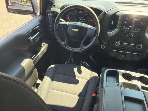 Used 2023 Chevrolet Silverado 1500 Custom AWD/4WD image 17