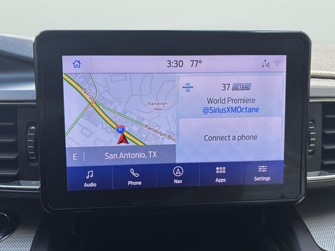Used 2020 Ford Explorer XLT w/ Equipment Group 202A RWD image 18
