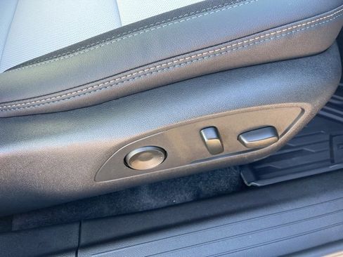 New 2026 Chevrolet Equinox EV LT image 52