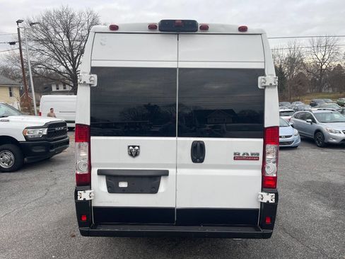 Used 2022 RAM ProMaster 3500 w/ Premium Convenience Group image 5