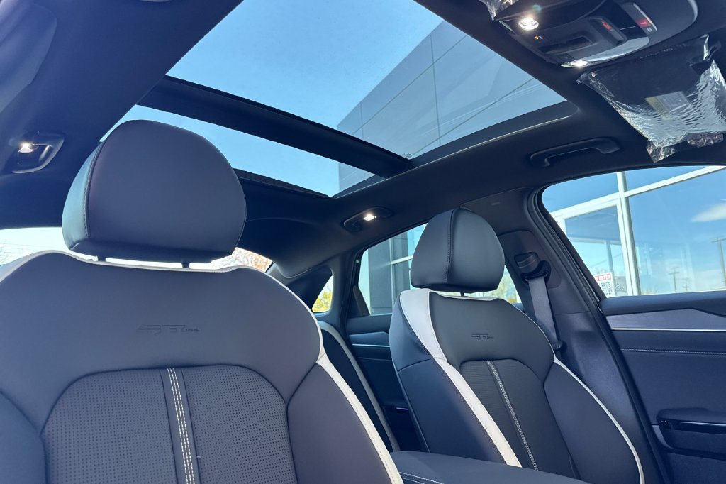 New 2027 Kia K5 GT-Line AWD/4WD image 17