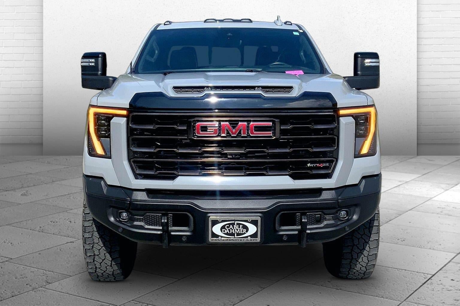 Used 2024 GMC Sierra 2500 AT4X w/ AT4X AEV Edition AWD/4WD image 2
