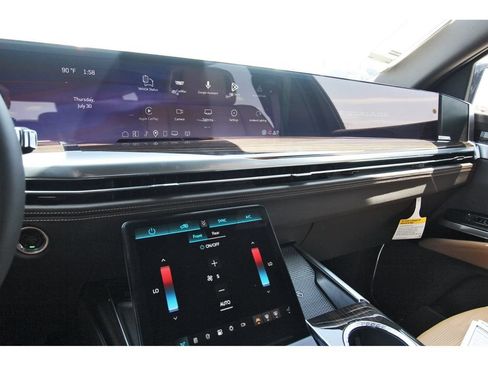 New 2026 Cadillac Escalade Luxury w/ Touring Package AWD/4WD image 17