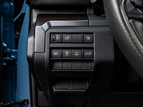 Used 2025 Toyota 4Runner TRD Off-Road Premium image 22