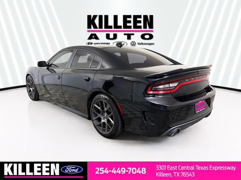 Used 2017 Dodge Charger R/T Scat Pack RWD image 7