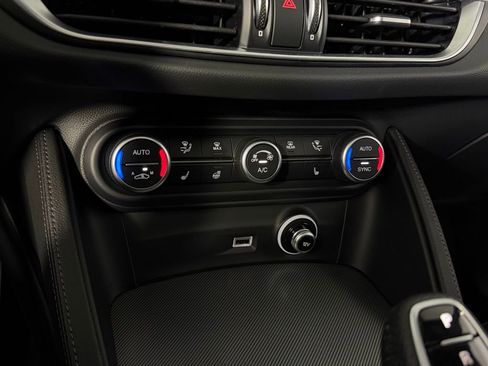 Used 2025 Alfa Romeo Stelvio Sprint w/ Veloce Package image 21