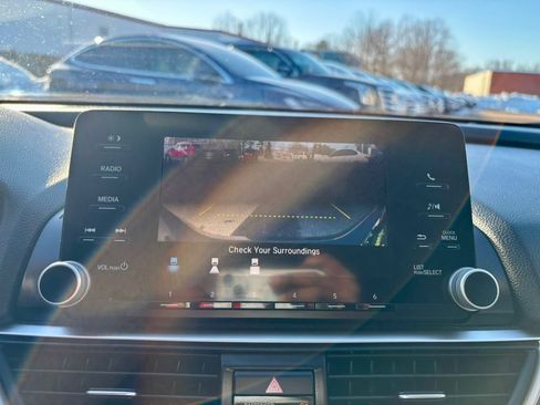 Used 2018 Honda Accord LX image 22