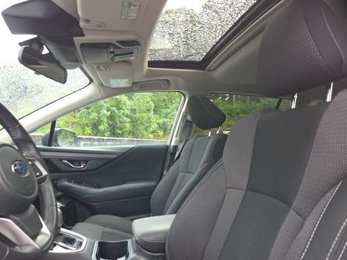 Used 2023 Subaru Outback Premium AWD/4WD image 4