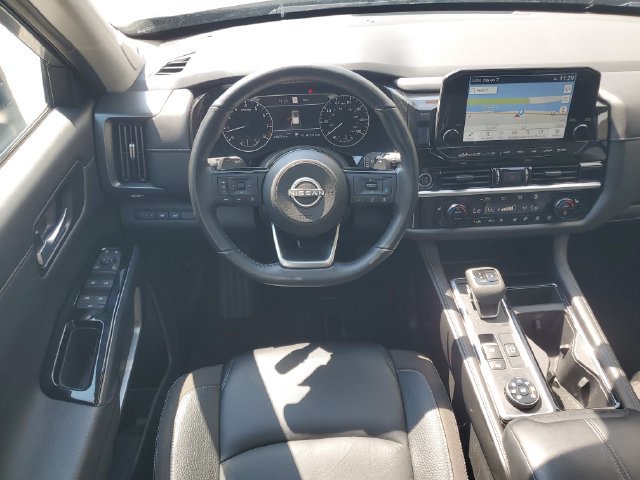 Used 2024 Nissan Pathfinder SL w/ SL Premium Package AWD/4WD image 30
