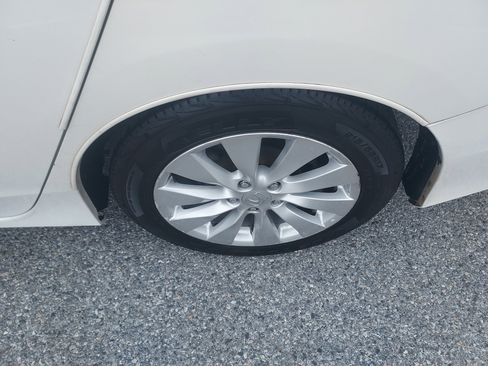 Used 2014 Honda Accord EX-L image 10