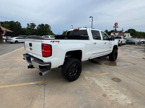 Used 2019 Chevrolet Silverado 2500 LTZ w/ Duramax Plus Package AWD/4WD image 3